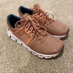 On Running Cloudswift Sneaker